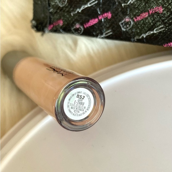 LAST ONE!💄HP!💄MAC Lipglass C-Thru - Picture 6 of 11